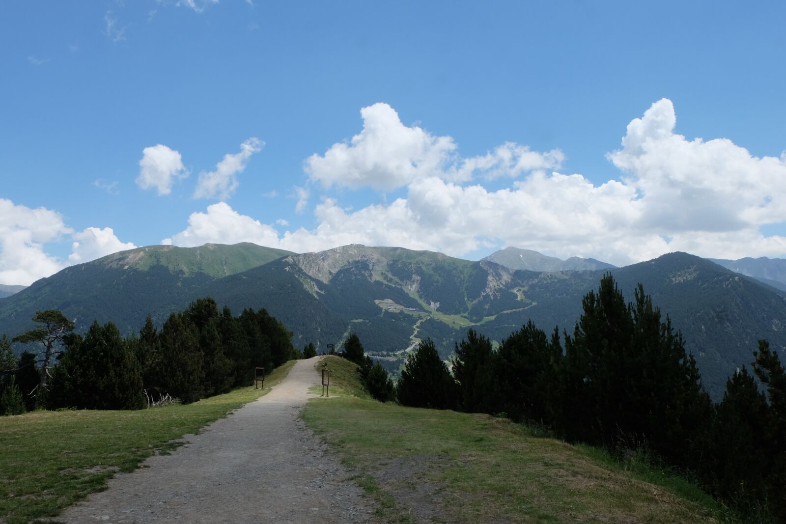 Fujifilm XC 16-50mm F3.5-5.6 OIS II sample photo. Andorra, path, viewpoint roc photography