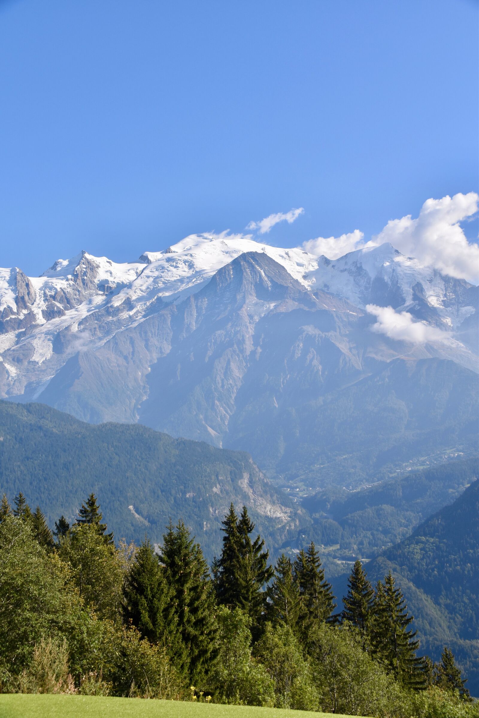 Nikon D5600 sample photo. Paragliding, paraglider, mountains photography
