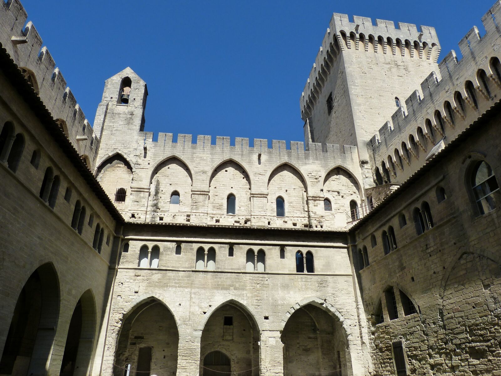 Panasonic Lumix DMC-FZ150 sample photo. Avignon, france, palais des photography