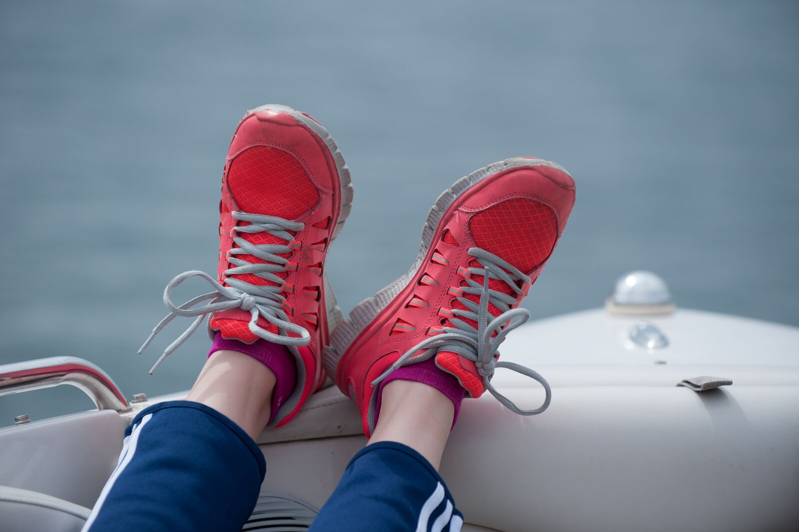 Nikon D700 sample photo. Feet, red, relaxation photography