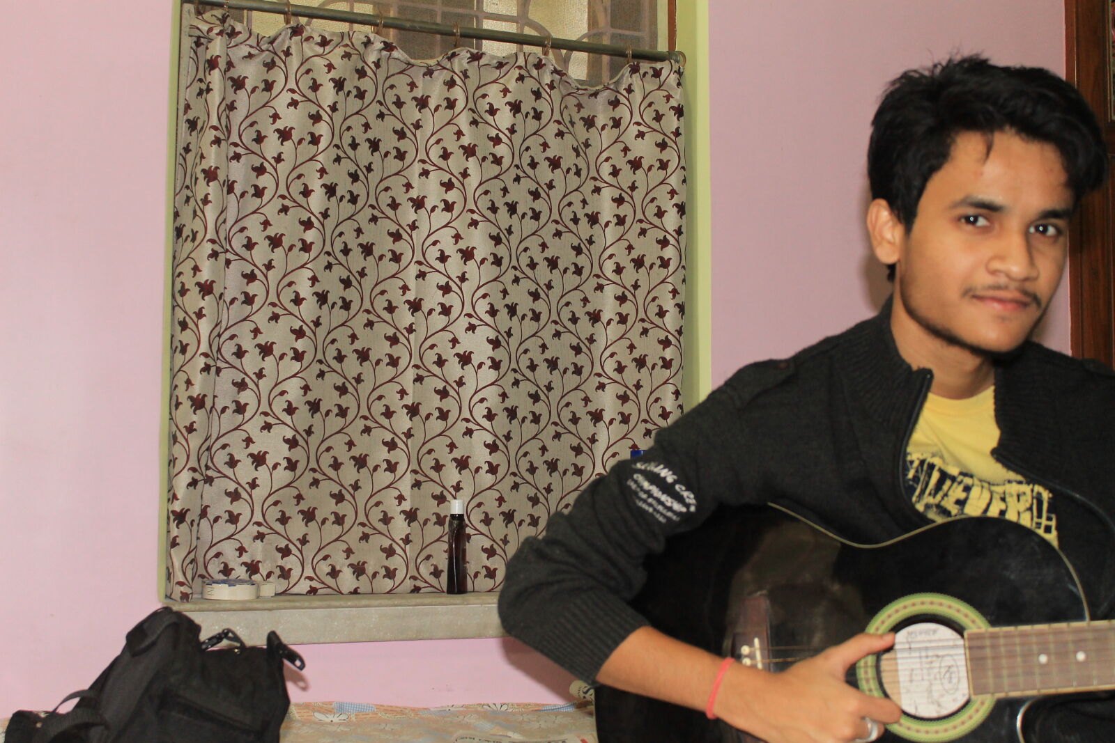 Canon EOS 1100D (EOS Rebel T3 / EOS Kiss X50) sample photo. Portrait, of, mid, adult photography
