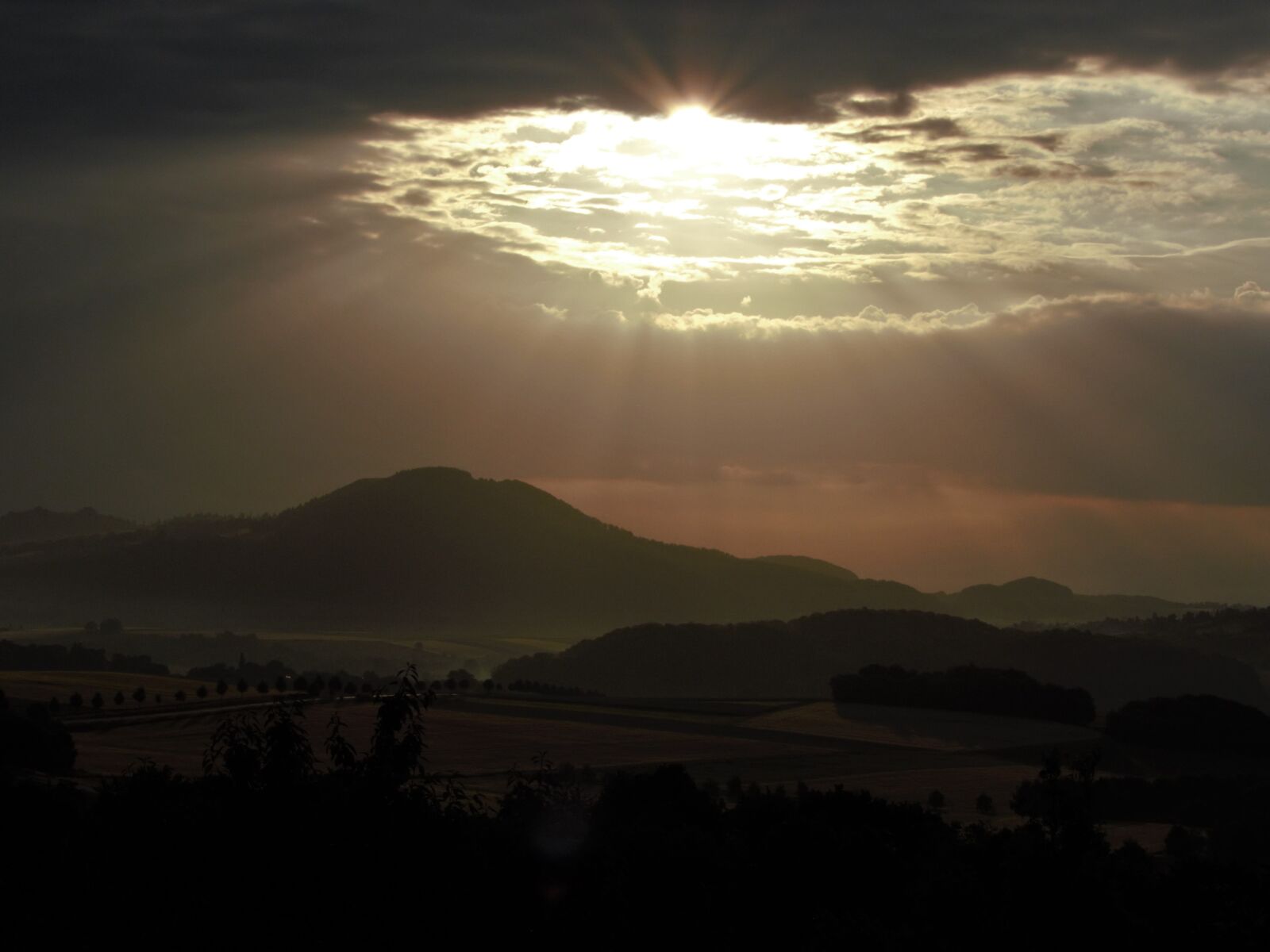 Panasonic Lumix DMC-FZ200 sample photo. Sky, dornberg, mood photography