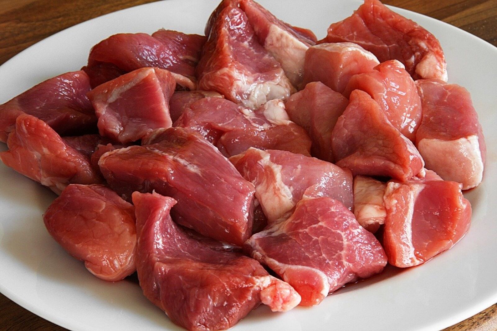 Canon EOS 40D sample photo. Goulash, meat, pork photography