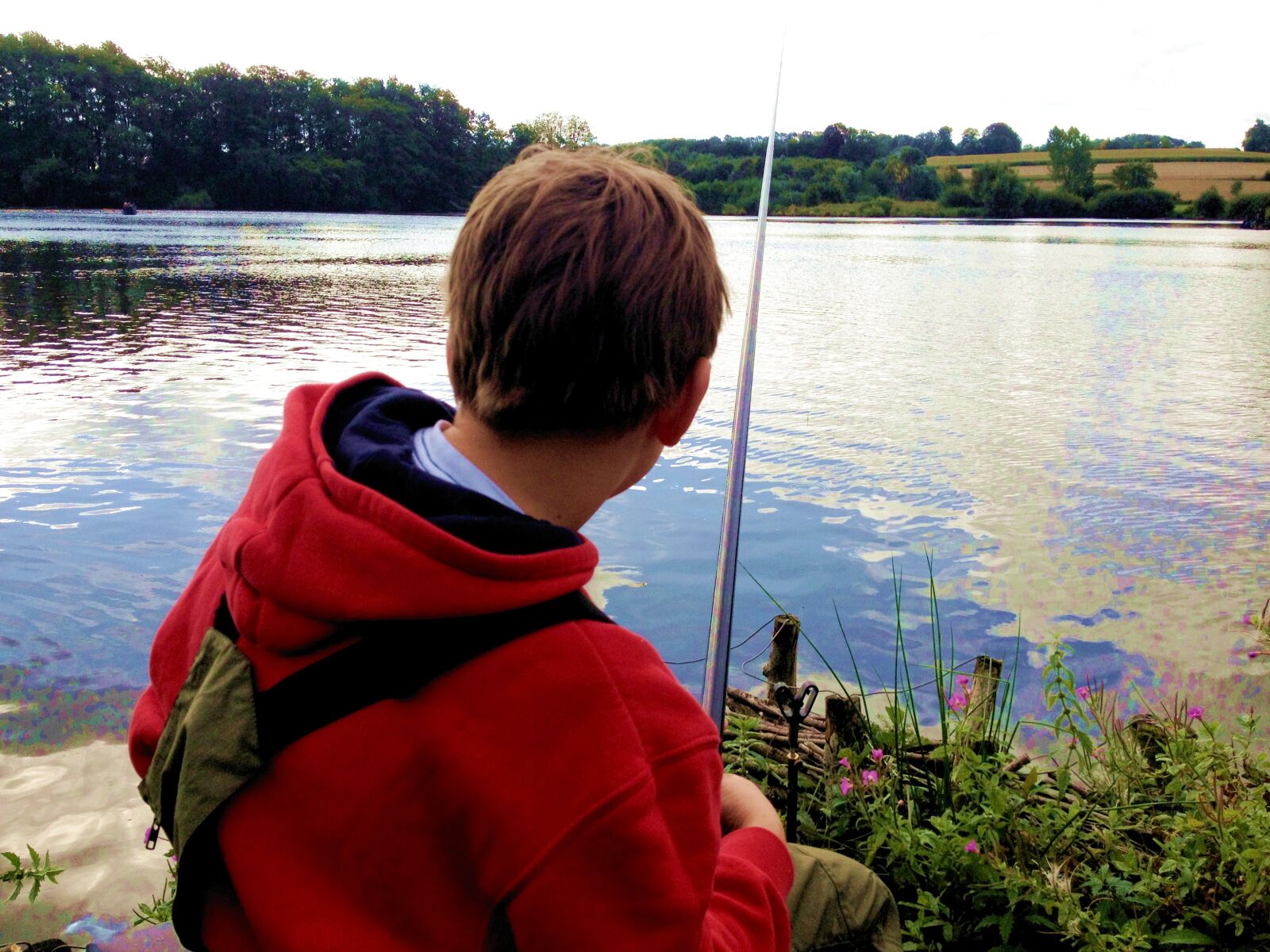 Apple iPhone 4S sample photo. Fish, lake, youth photography