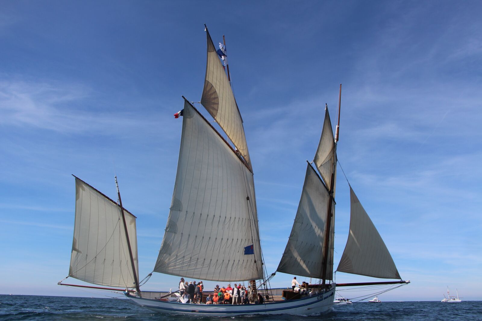Canon EOS 700D (EOS Rebel T5i / EOS Kiss X7i) sample photo. Boat, sailing, sea photography