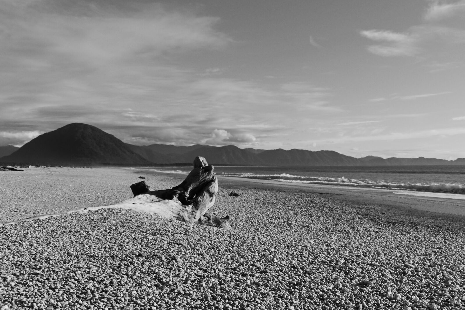 Panasonic Lumix DMC-FZ200 sample photo. New zealand, beach, sea photography