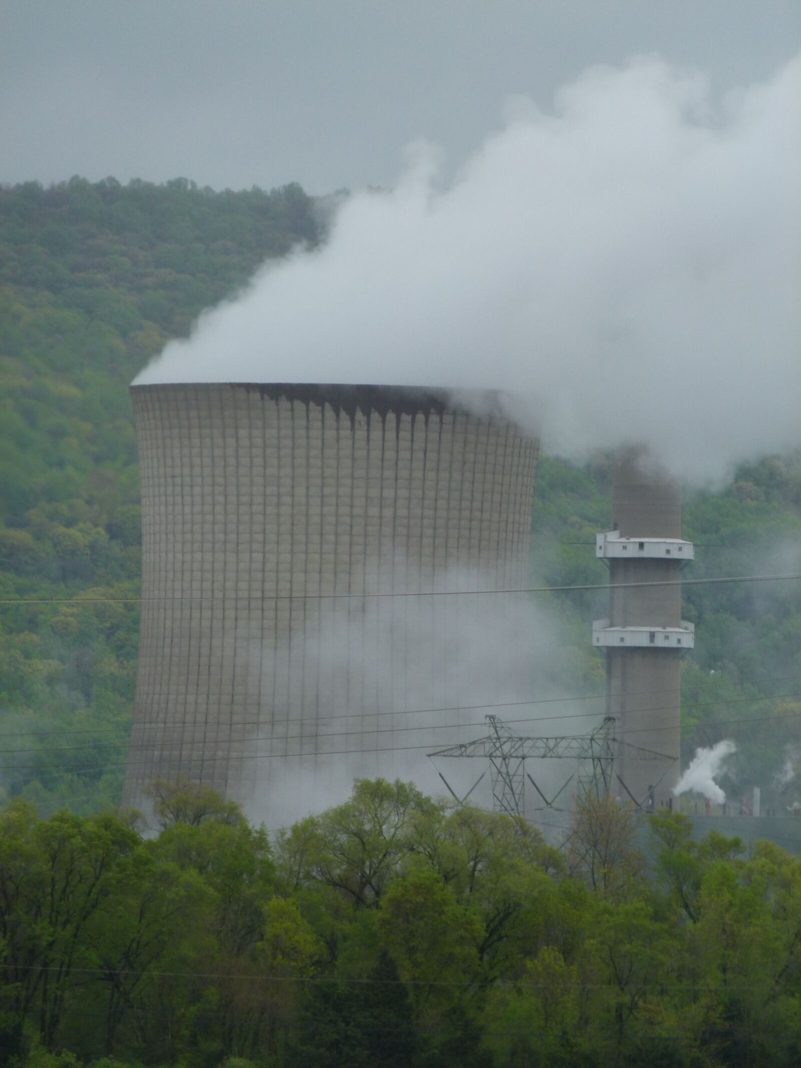 Panasonic Lumix DMC-FZ100 sample photo. Power plant, steam, smoke photography