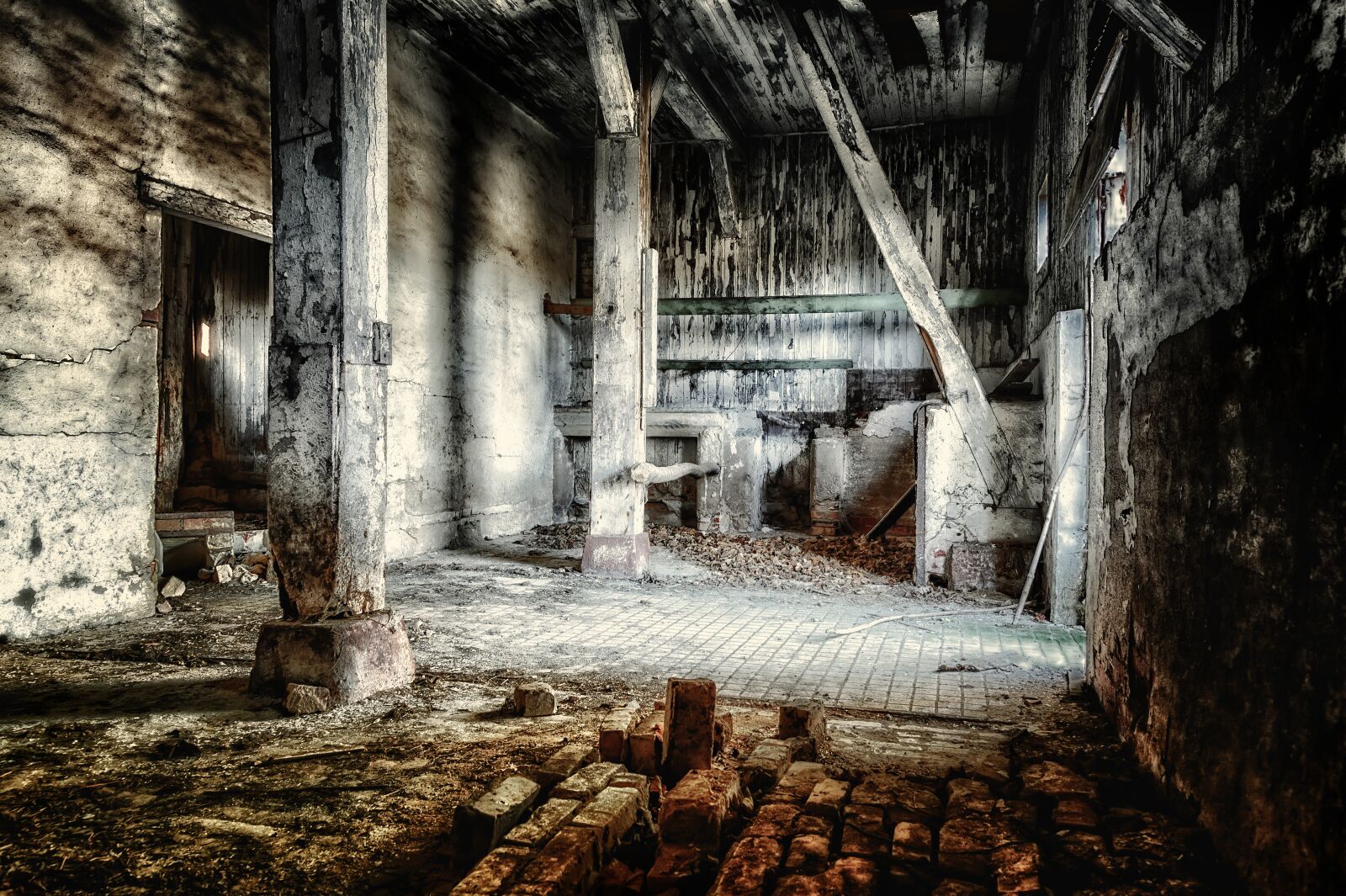 Nikon Z6 sample photo. Barn, stall, weathered photography
