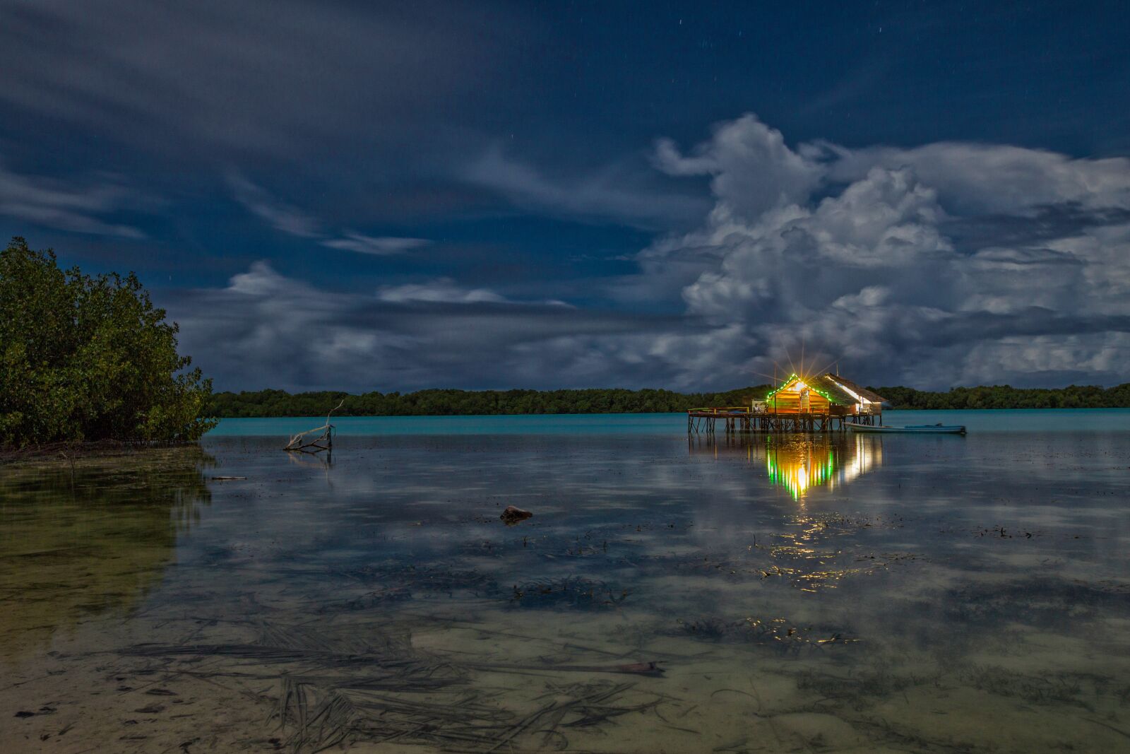 Canon EOS 5D Mark II sample photo. Lagoon, night view, the photography
