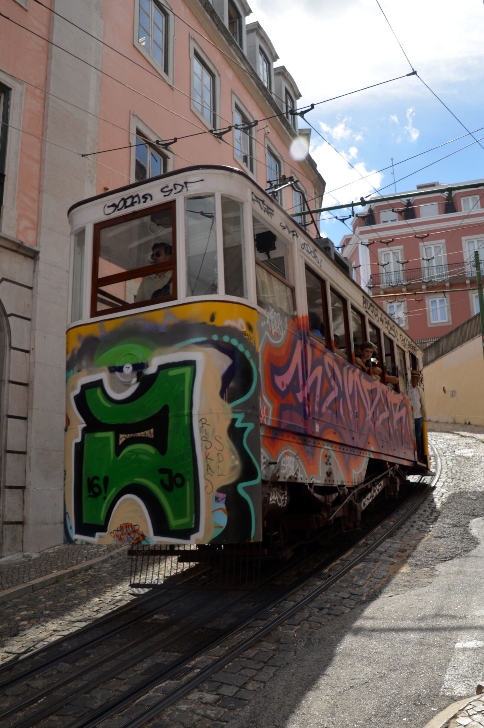 Nikon D5100 sample photo. Tram, lisbon, portugal photography
