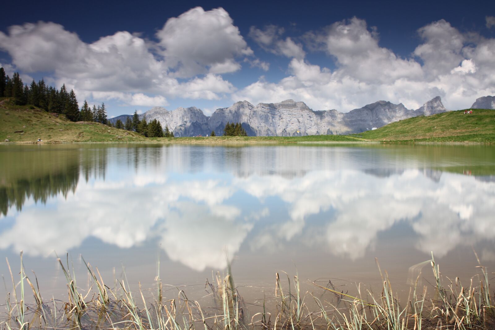 Canon EOS 7D sample photo. Churfirsten, wolken, see photography