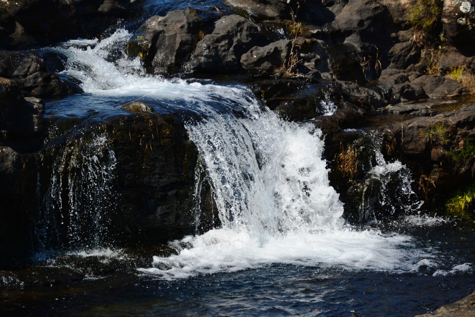 Nikon D5200 sample photo. Waterfall, small, nature photography
