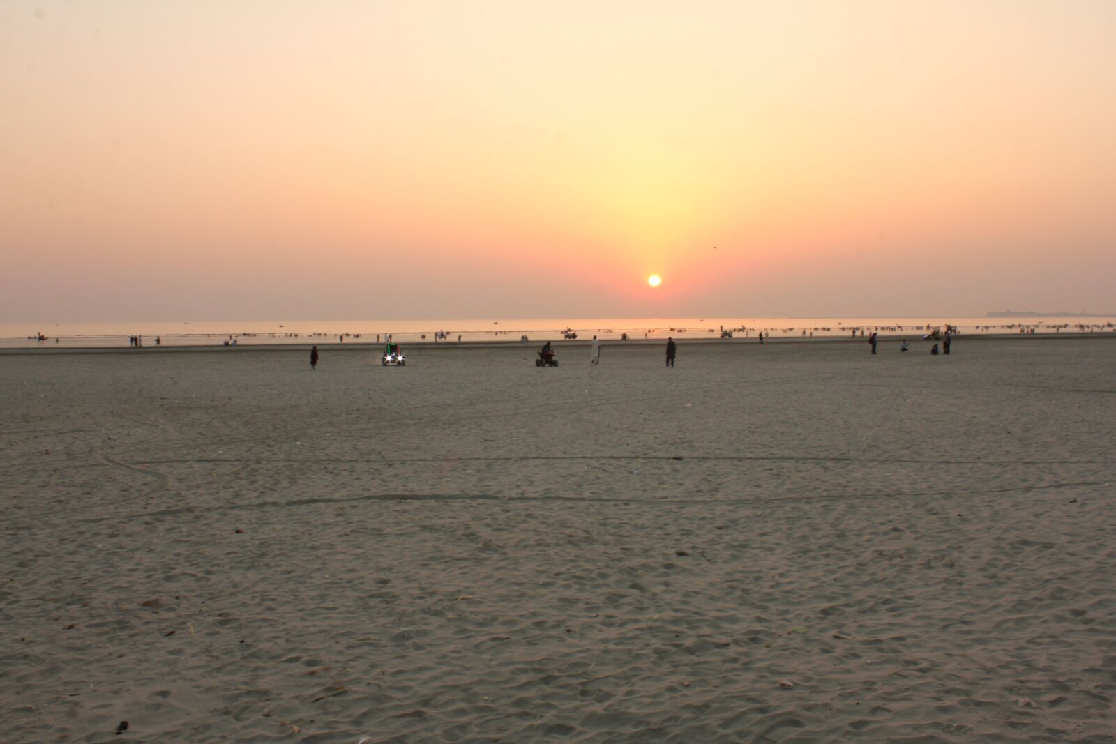 Canon EOS 550D (EOS Rebel T2i / EOS Kiss X4) sample photo. Beach, sunset, seaview photography