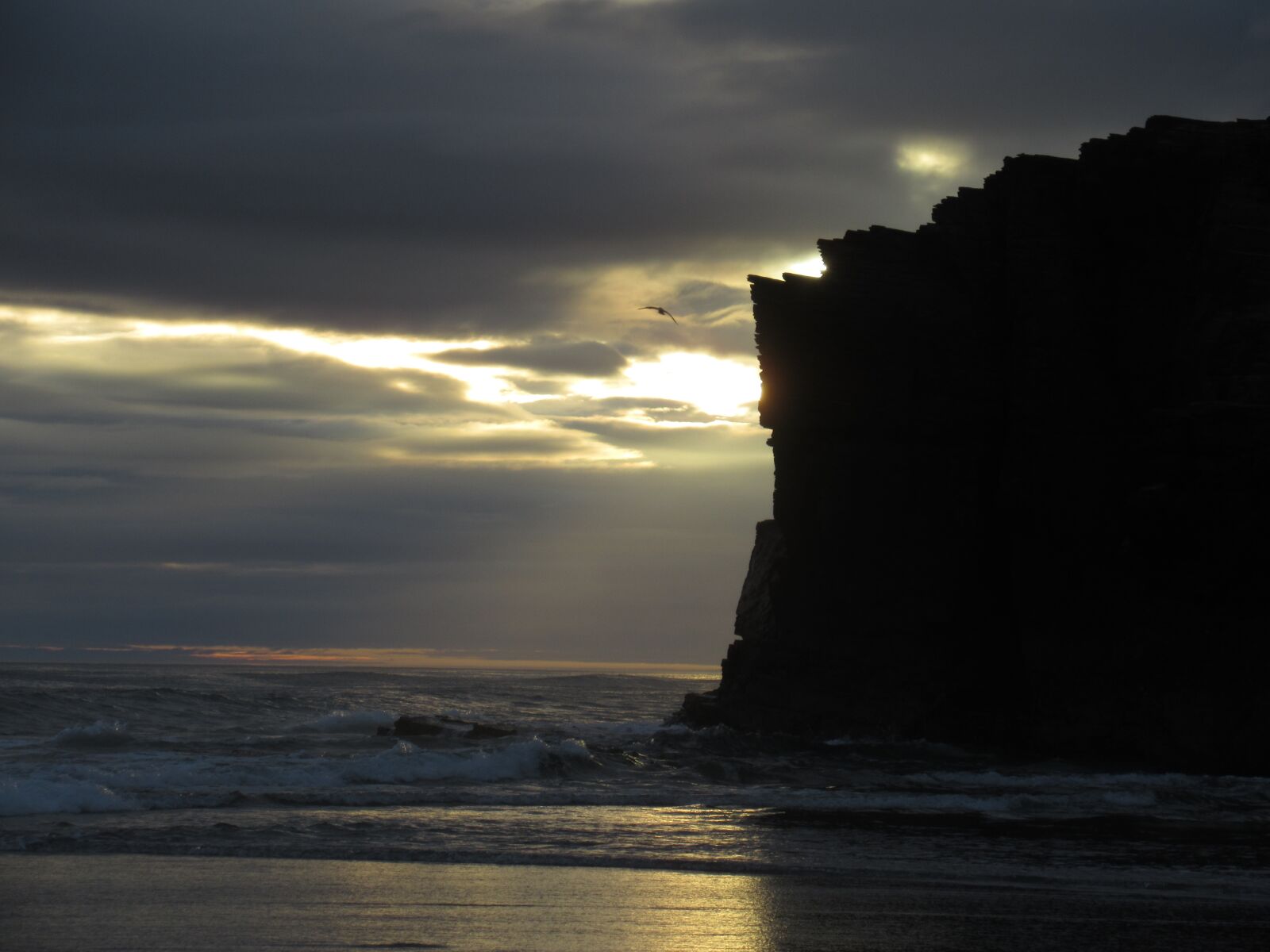 Canon PowerShot SX620 HS sample photo. Cathedrals beach, galicia, dawn photography