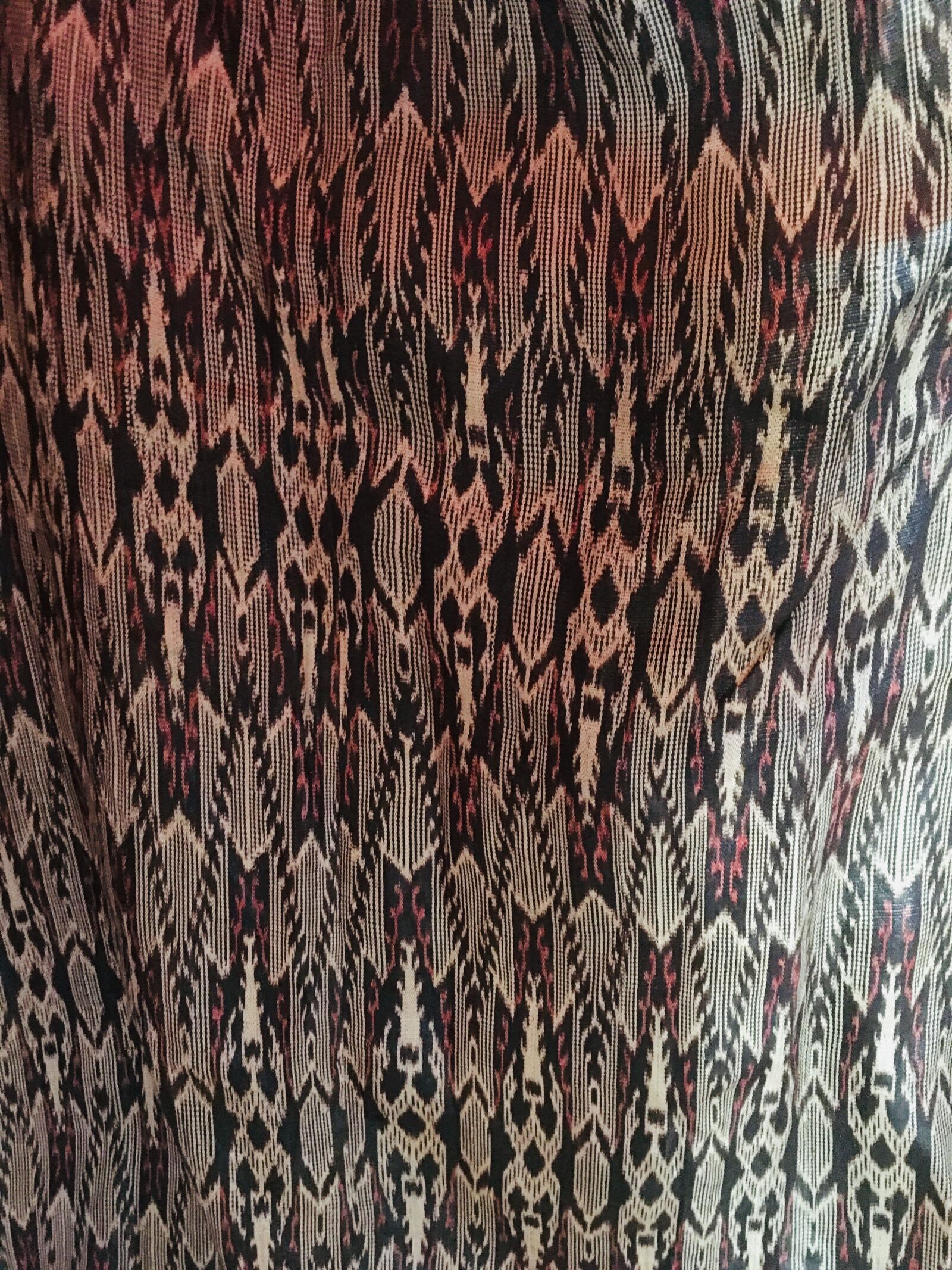 iPhone 6s Plus back camera 4.15mm f/2.2 sample photo. Weave, native, culture photography