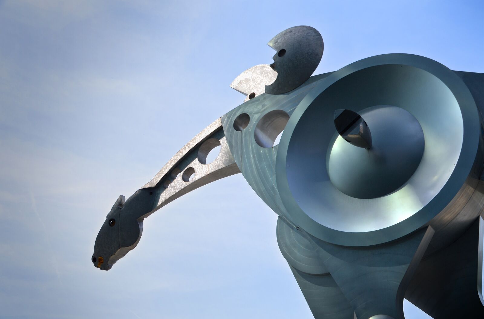 Nikon D3200 sample photo. Sculpture, metal, art photography