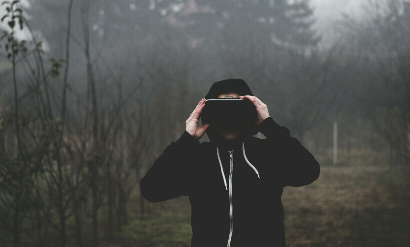 Sony Alpha a3000 sample photo. Virtual reality, vr goggles photography