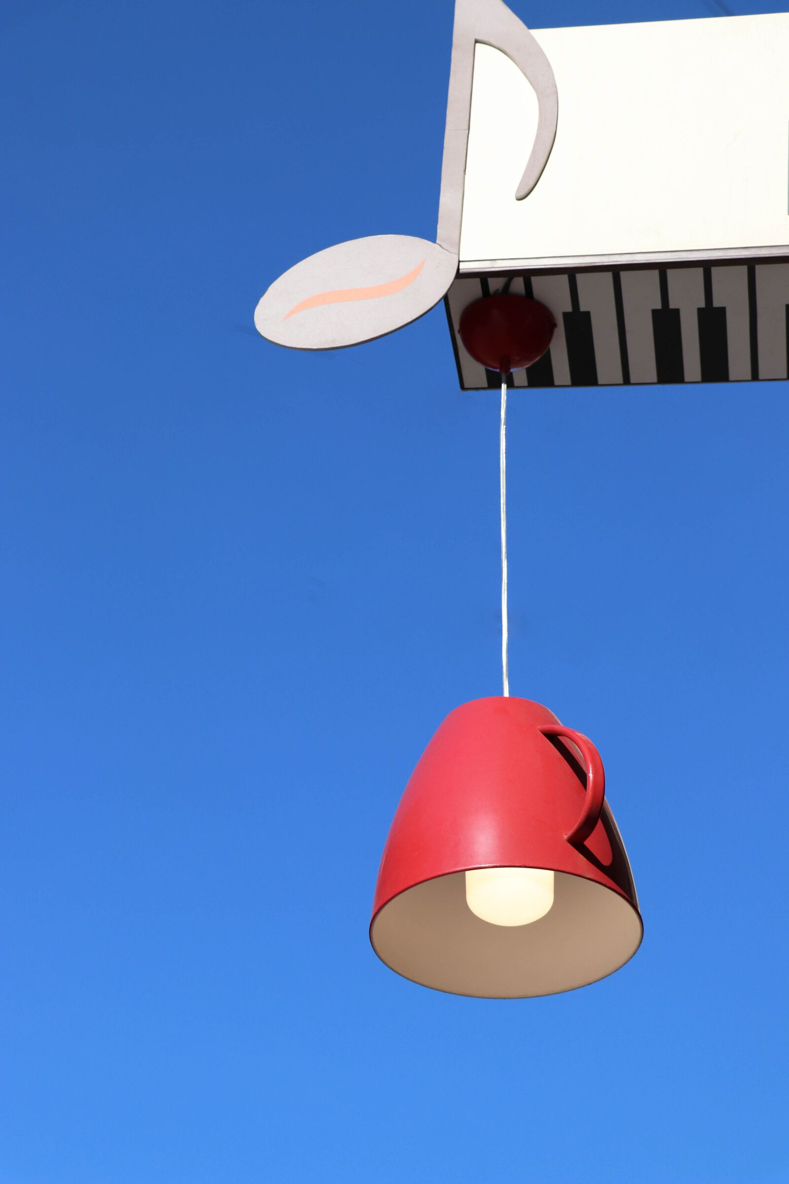 Canon EOS 77D (EOS 9000D / EOS 770D) sample photo. Signboard, lantern, street photography