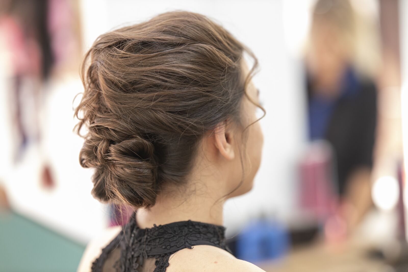 Canon RF 85mm F1.2L USM sample photo. Hairdresser, barber, salon photography