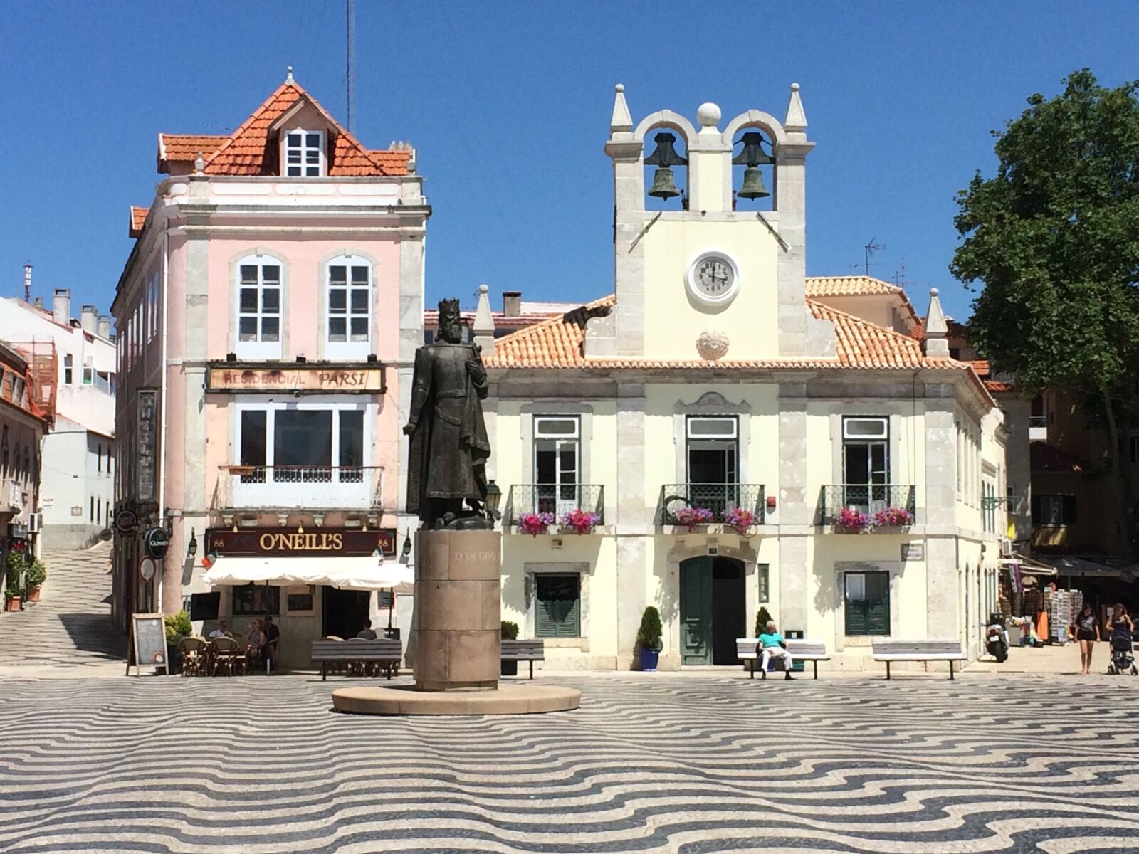 iPhone 5s back camera 4.15mm f/2.2 sample photo. Cascais, portugal, wave photography