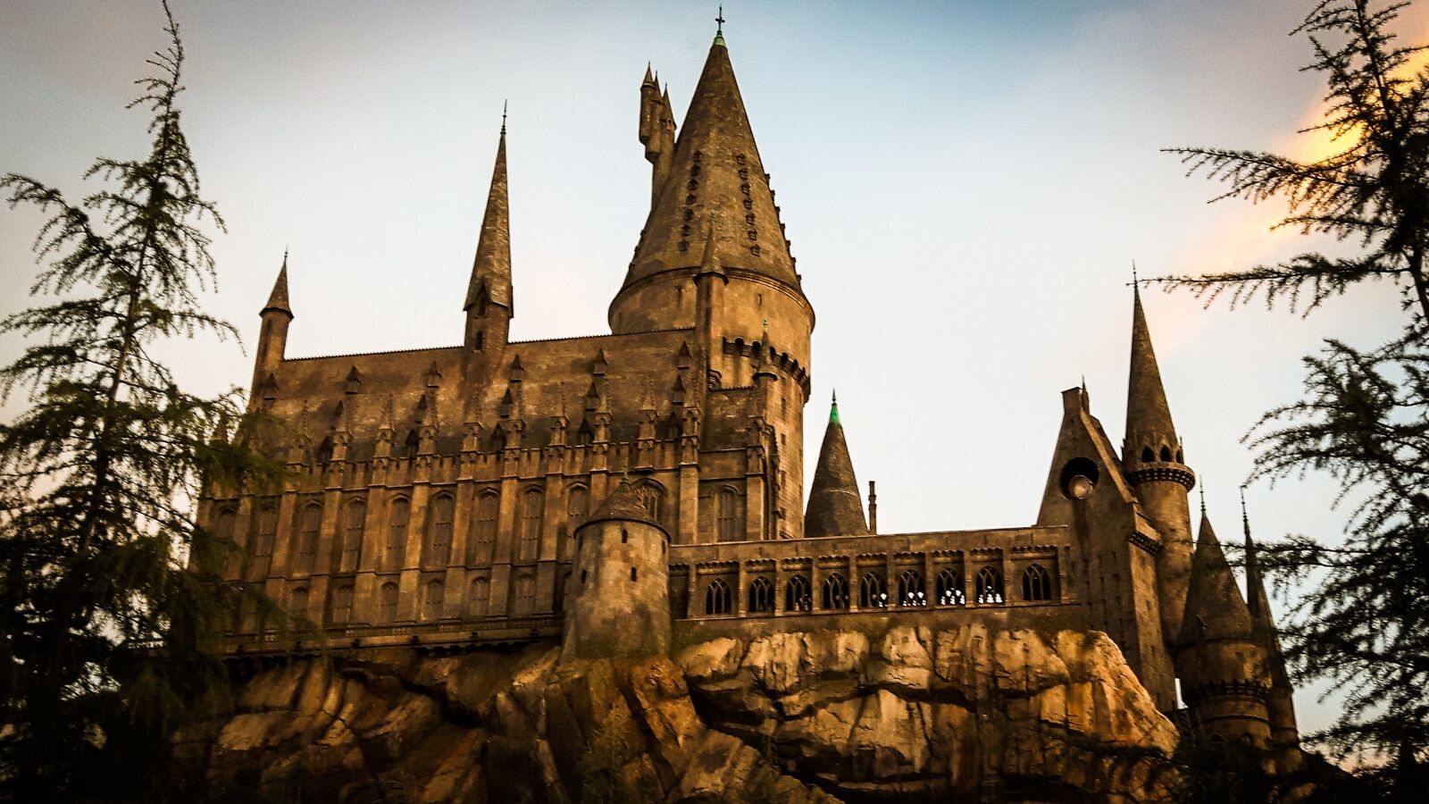 Samsung Galaxy S5 Neo sample photo. Hogwarts, harry potter, magic photography