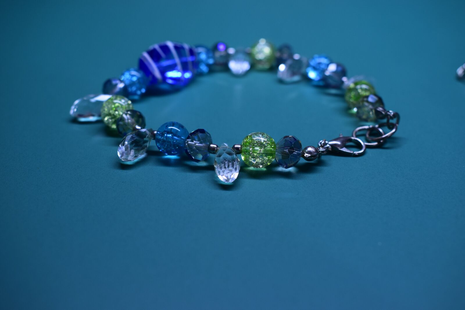 Nikon D3300 sample photo. Imitation jewelry, art, bracelet photography
