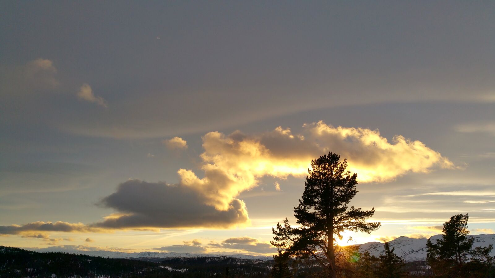 Samsung Galaxy Note4 sample photo. Mountains, norway, sunset, winter photography