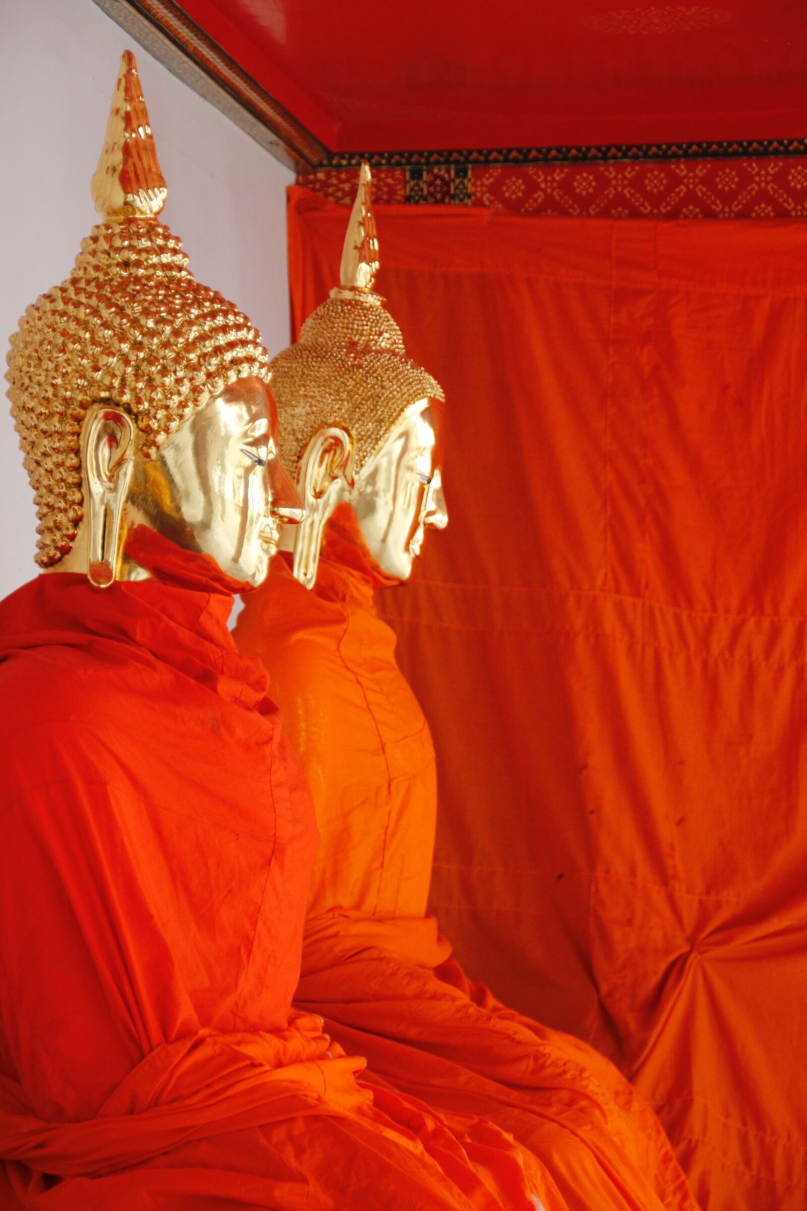 Canon EOS 60D sample photo. Bangkok, buddha, gold photography