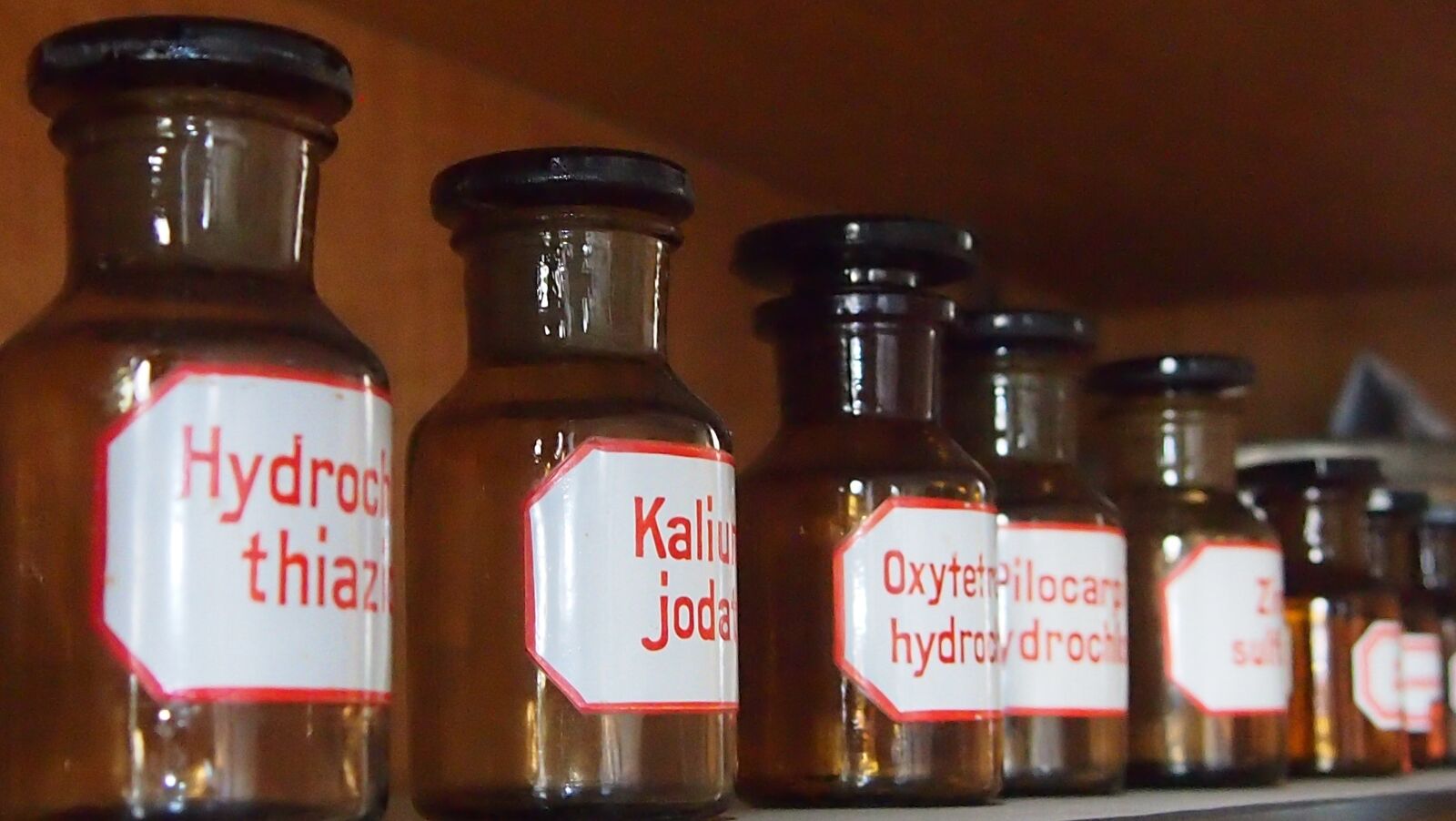 Olympus PEN E-PL3 sample photo. Bottle, pharmacy, pharma photography