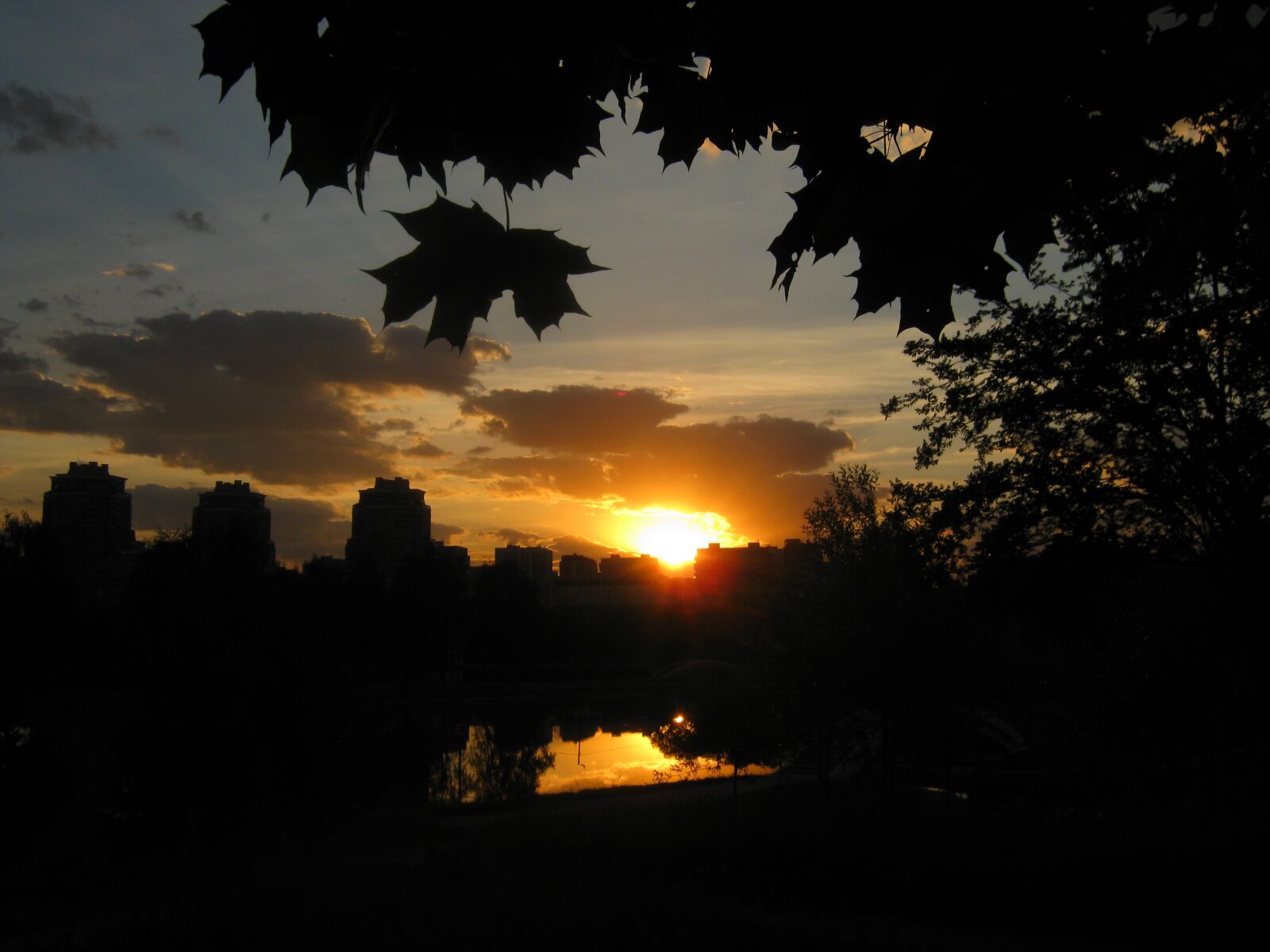 Canon PowerShot A480 sample photo. Sky, summer, sunrise photography