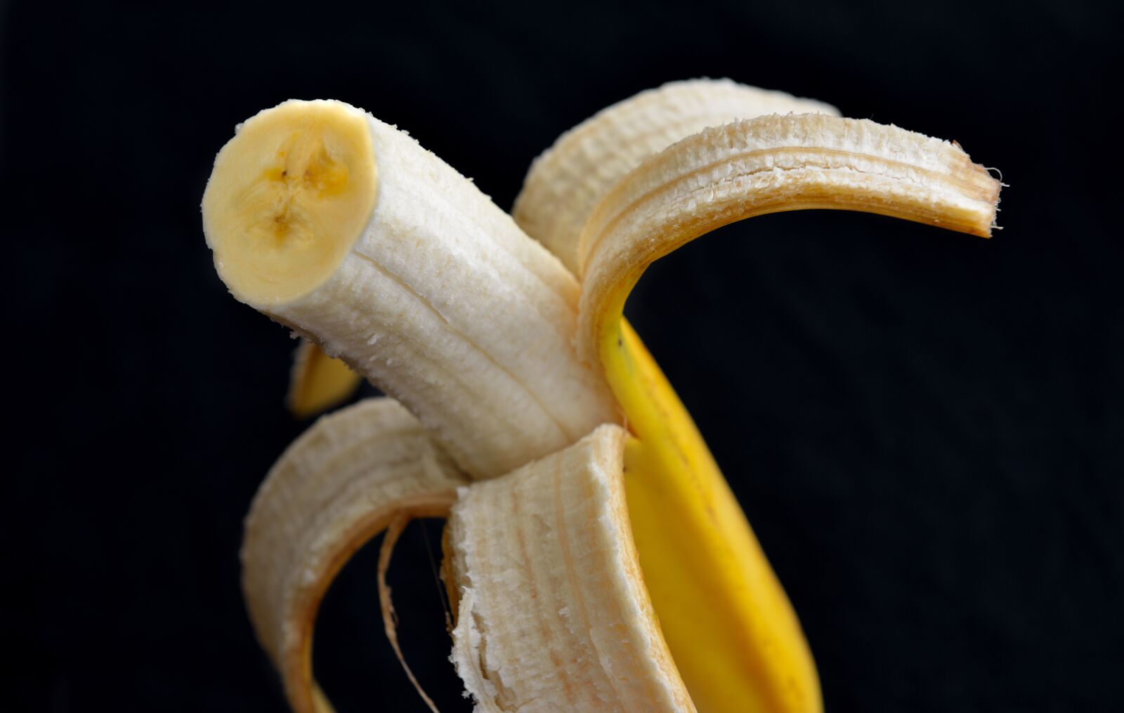 Nikon D800 sample photo. Banana, peeled, fruit photography