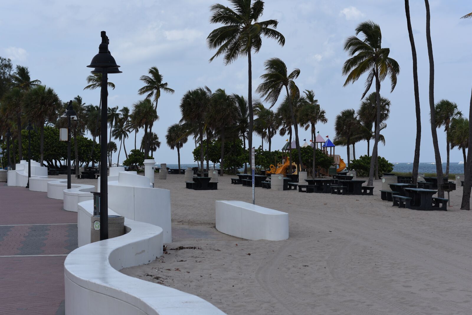 Nikon D3400 sample photo. Beach, sand, sea-side photography