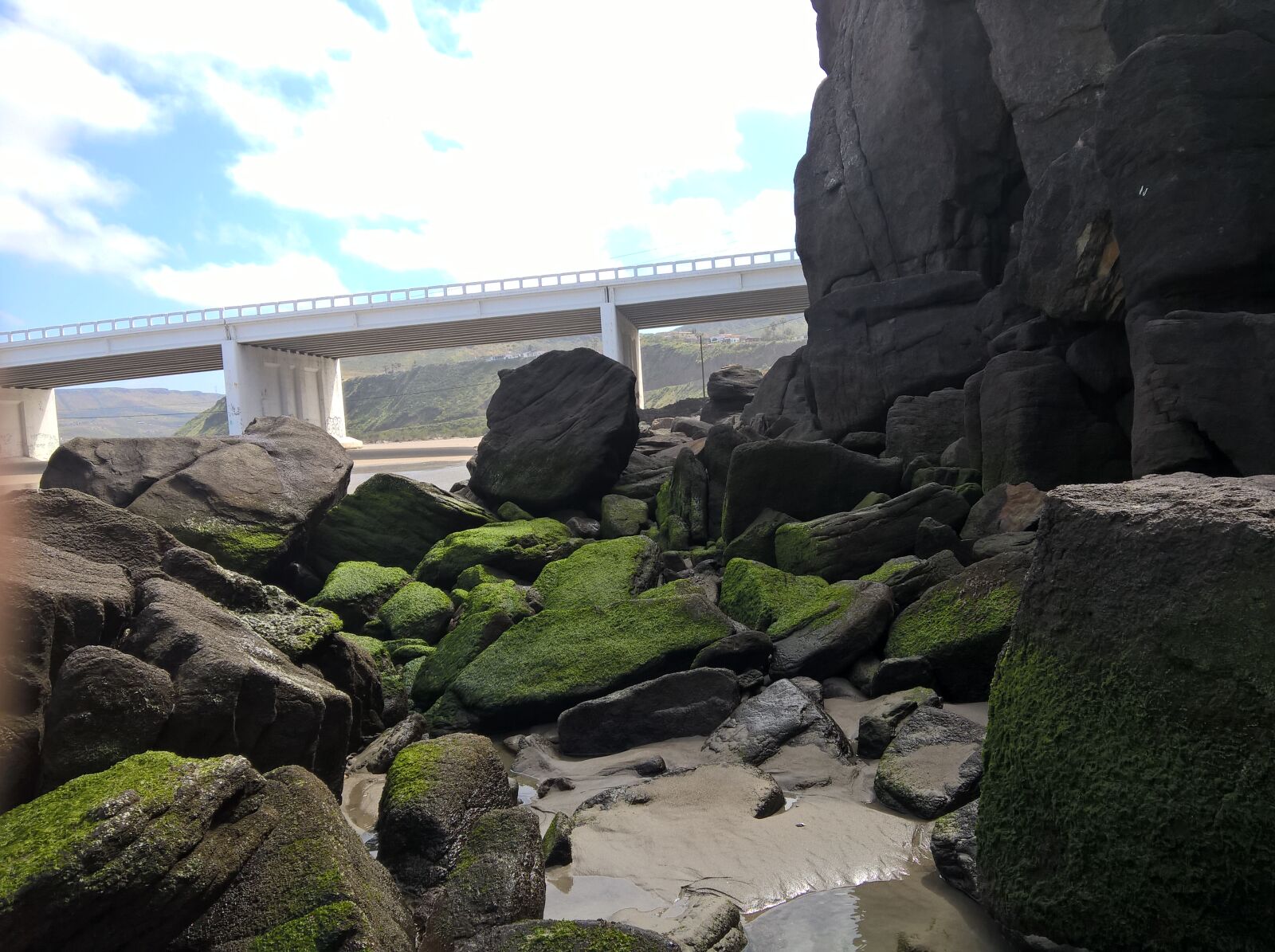 Microsoft Lumia 640 XL sample photo. Bridge, green, rocks photography