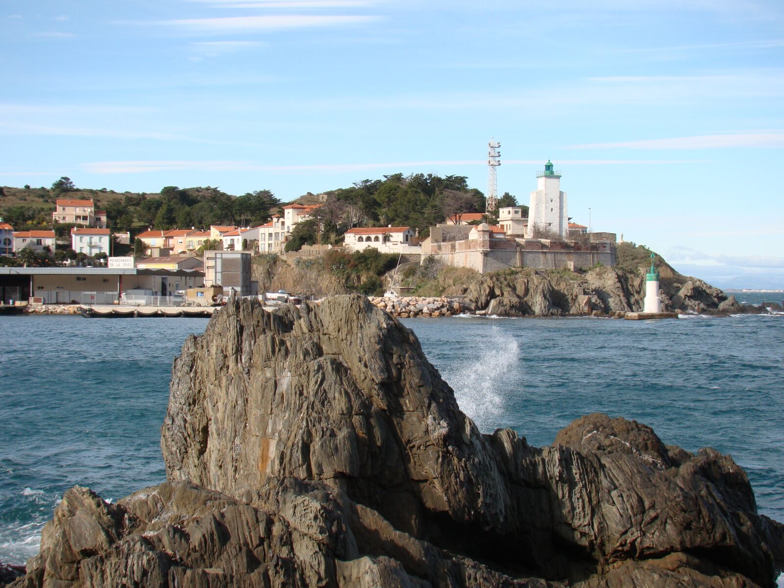 Sony Cyber-shot DSC-H50 sample photo. Fishing net, port vendres photography