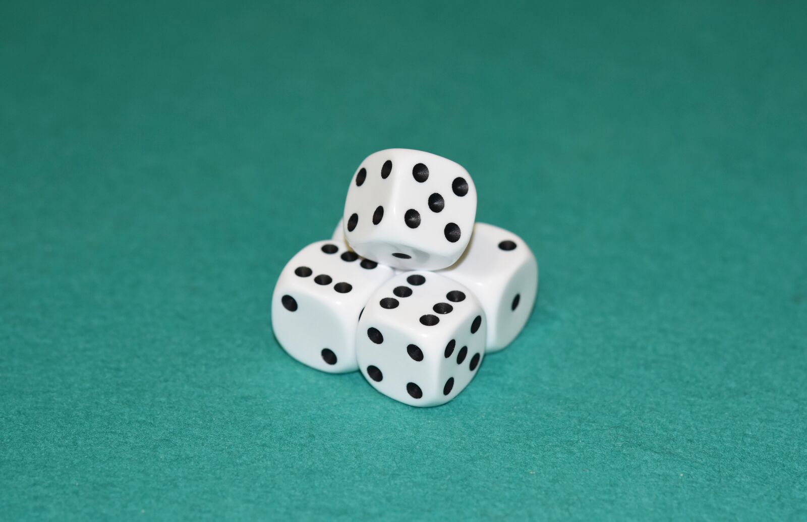 Nikon D5600 sample photo. Of, dice game, statistics photography