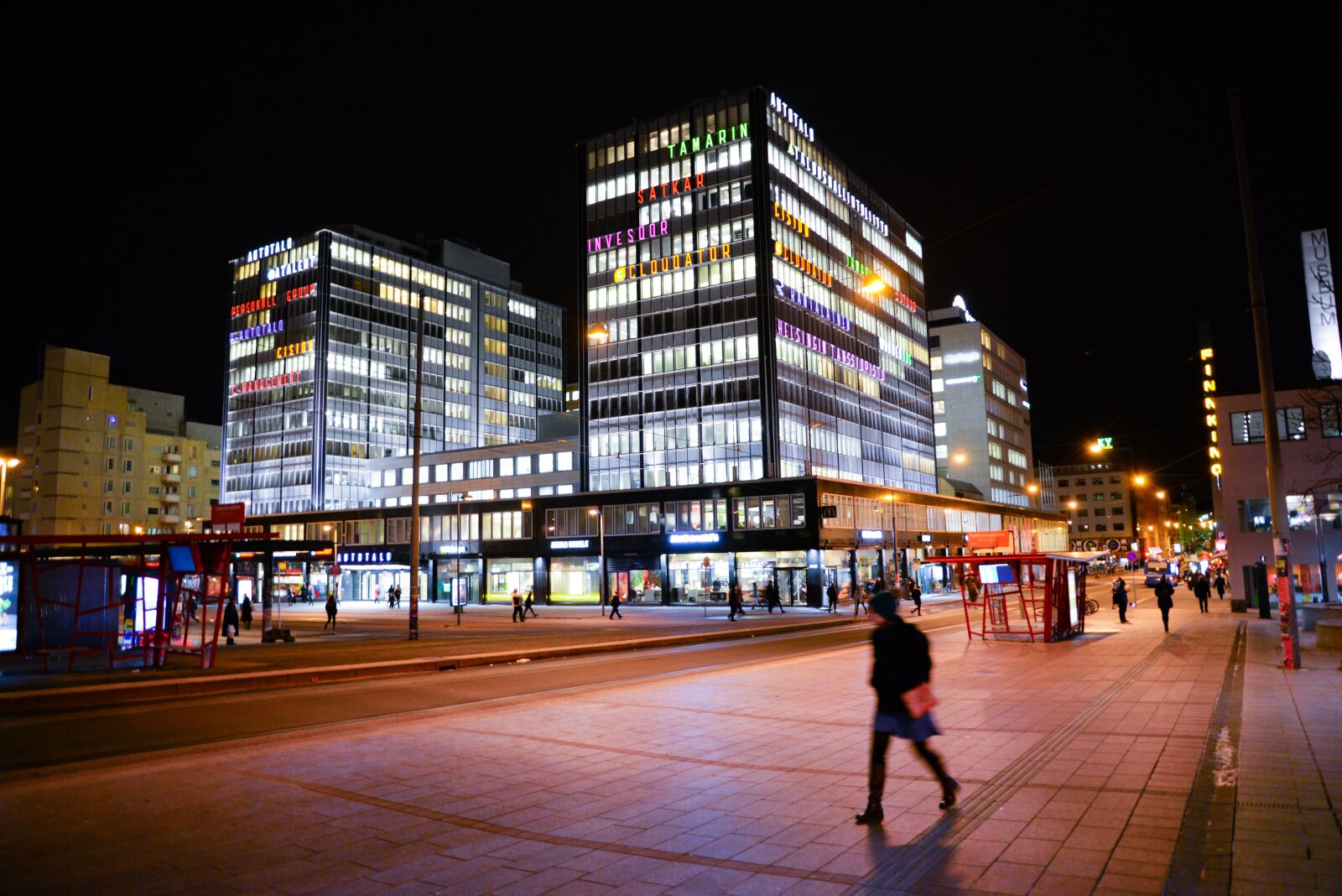 Nikon D610 sample photo. Helsinki, man, walking photography