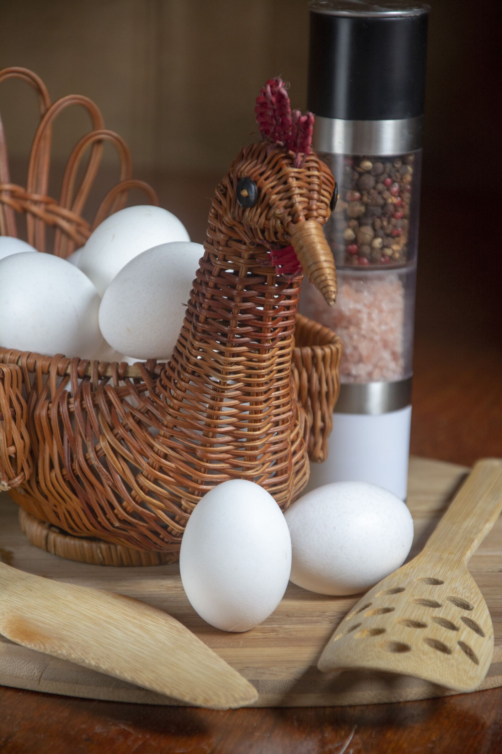 Nikon D7100 sample photo. Chicken, eggs, crafts photography