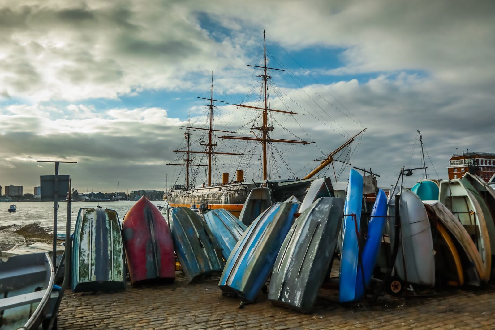 Canon EOS 5D Mark IV sample photo. Port, ship, boats photography