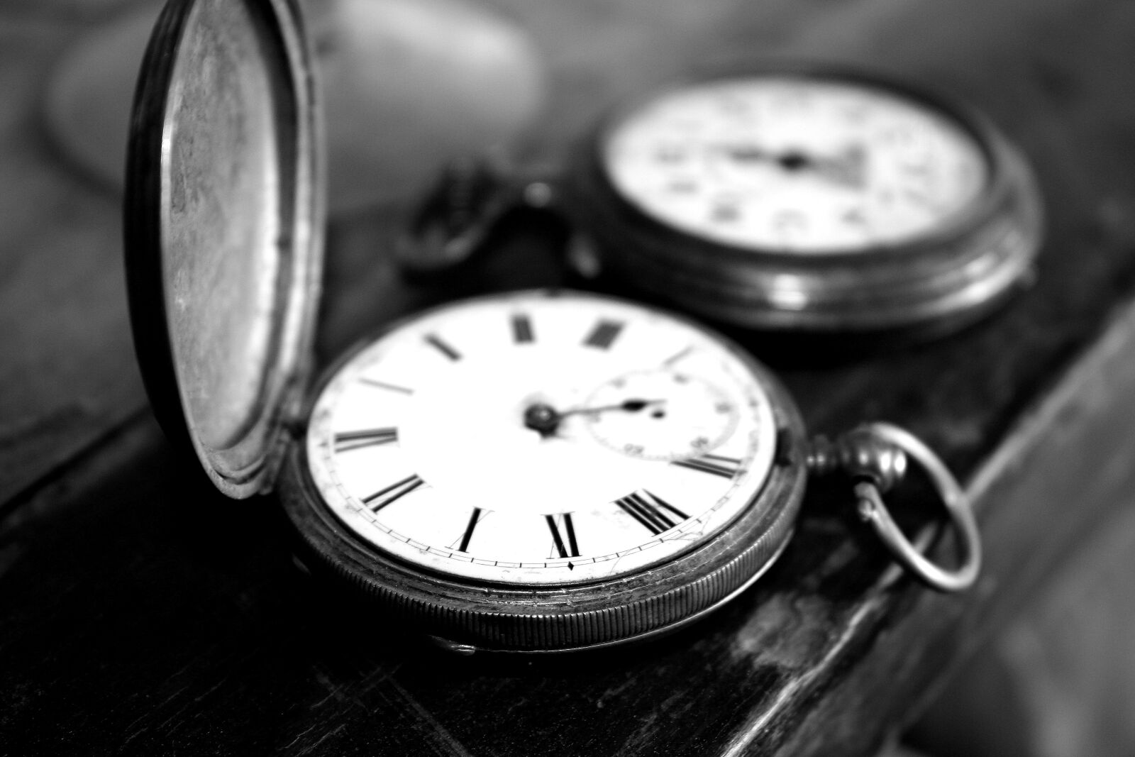 Canon EOS 450D (EOS Rebel XSi / EOS Kiss X2) sample photo. Old, antique, clock photography