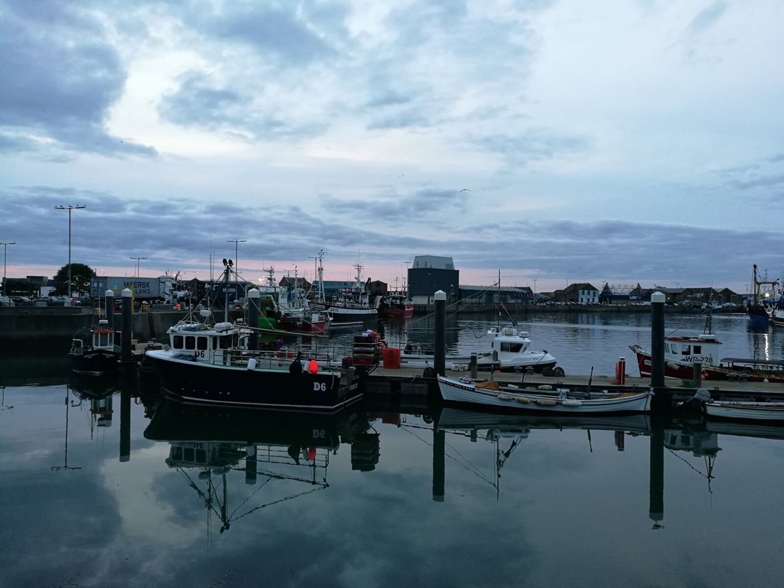 HUAWEI P9 sample photo. Sea, boats, sunset photography