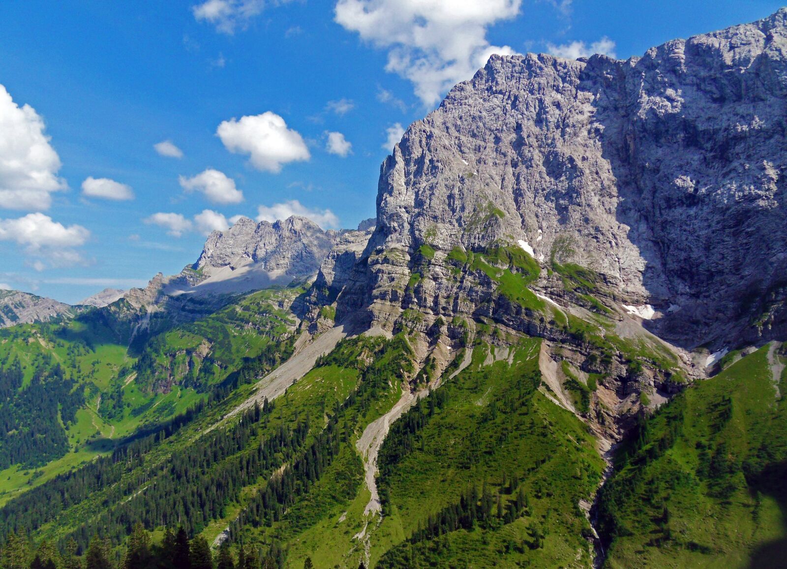 Samsung WB550, WB560 / VLUU WB550 /  HZ15W sample photo. Mountain, alpe, austria photography