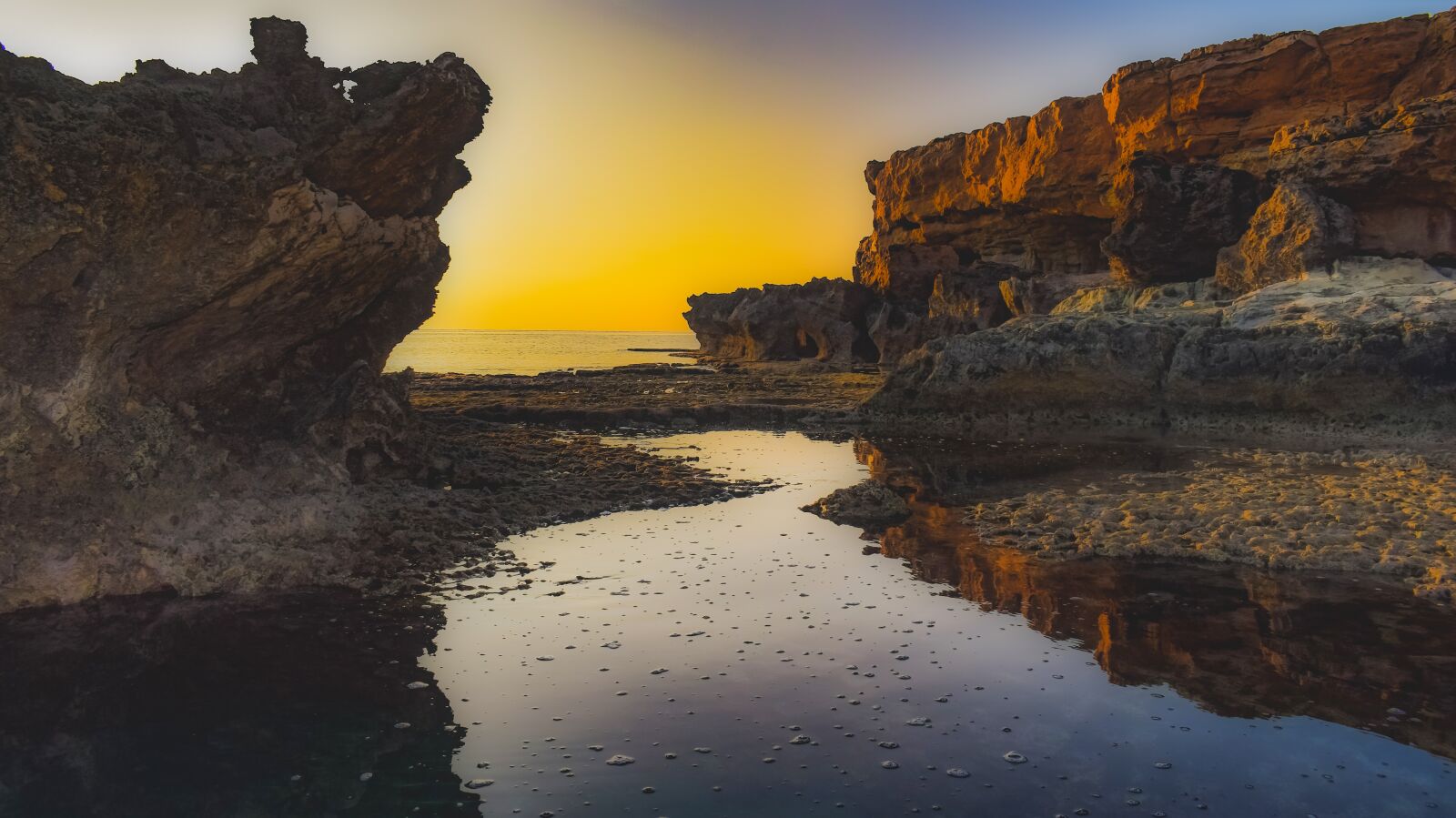 Nikon D3300 sample photo. Cliffs, rocky coast, sea photography