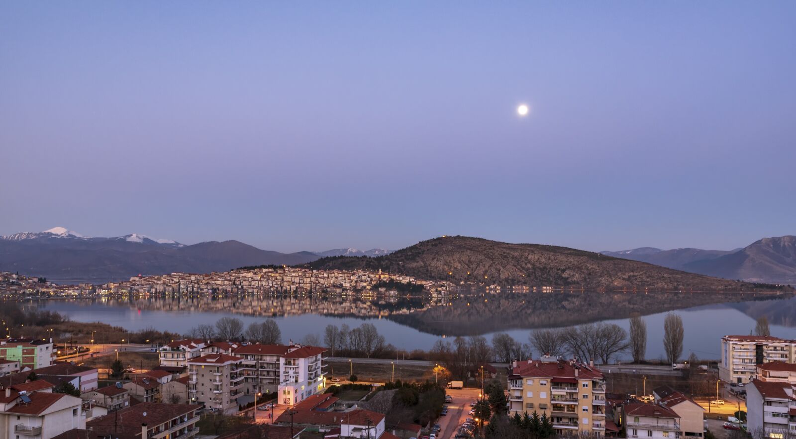Tamron SP 24-70mm F2.8 Di VC USD sample photo. Moon, lake, kastoria photography