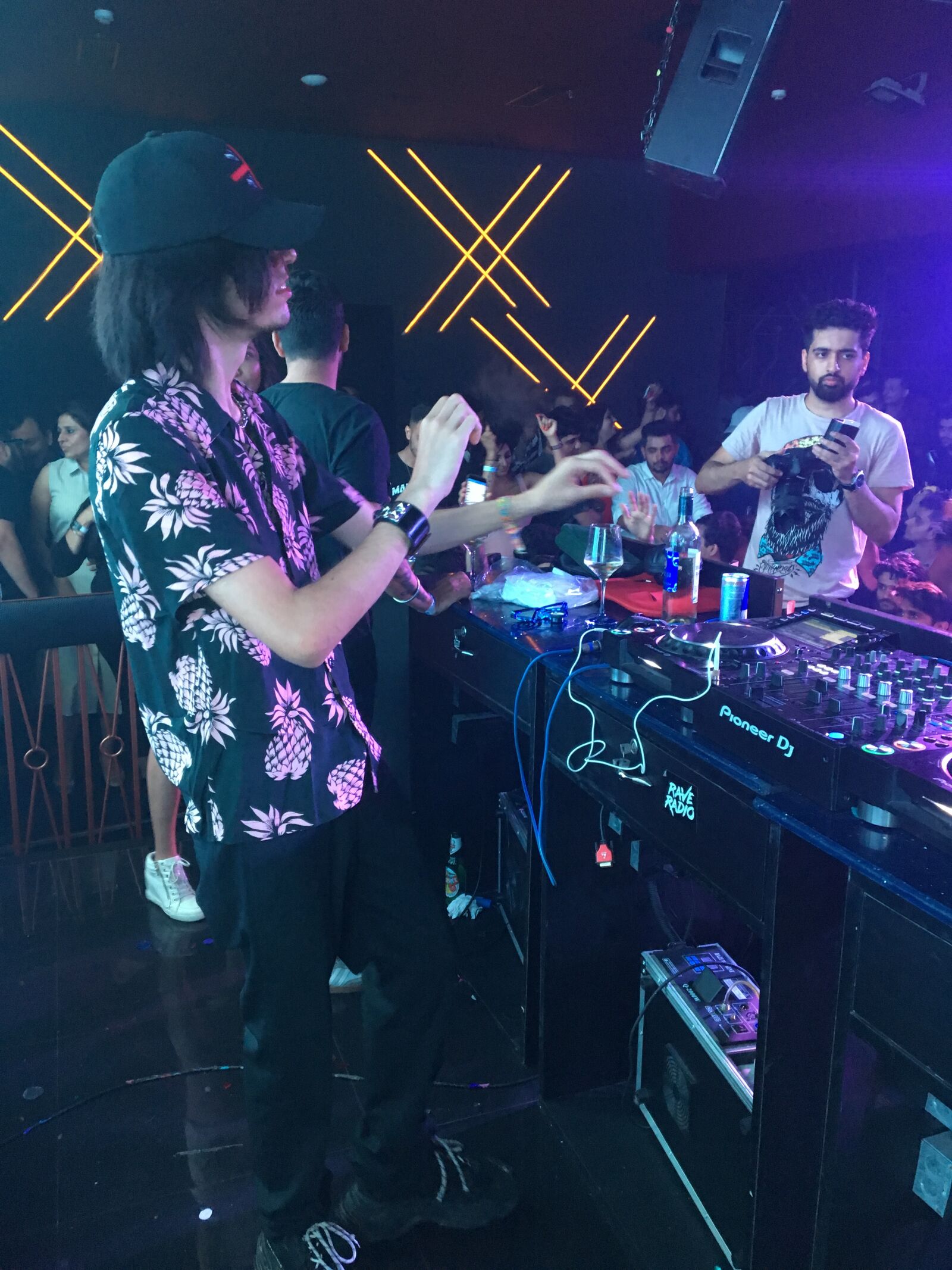 Apple iPhone 6s sample photo. Party, dance, music photography