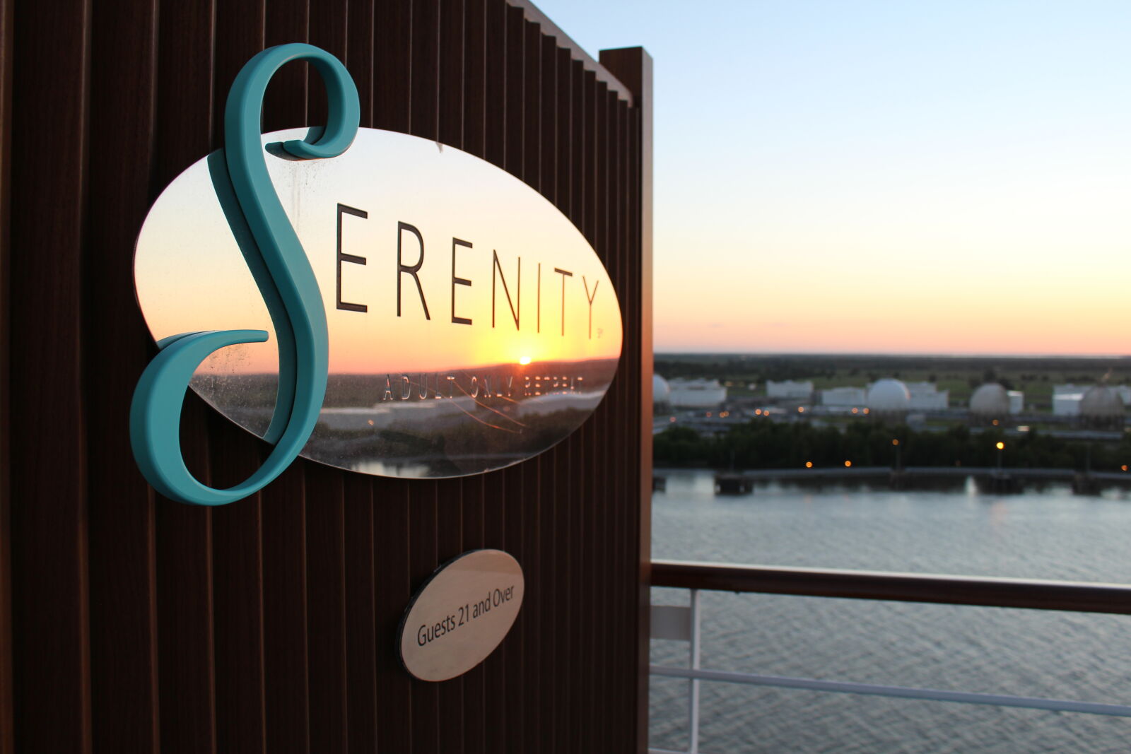 Canon EOS 700D (EOS Rebel T5i / EOS Kiss X7i) sample photo. Mississippi, river, serenity, sunset photography