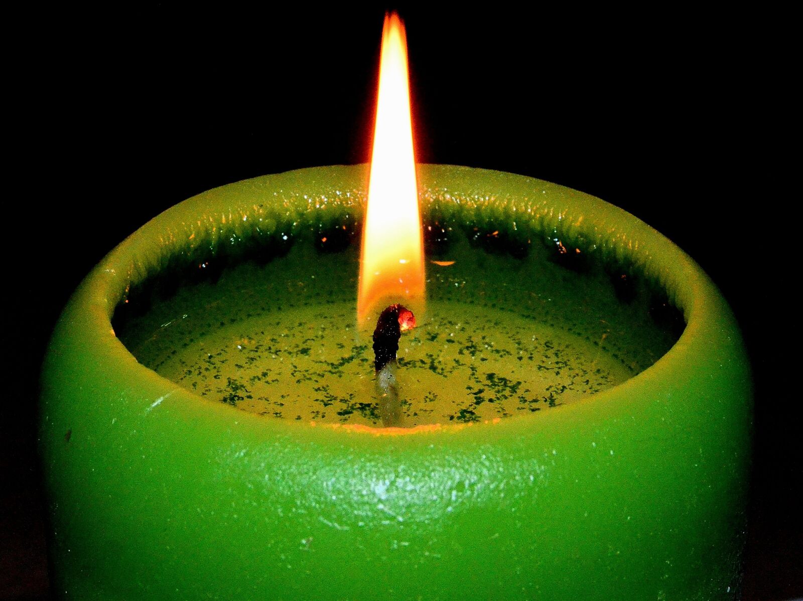 Nikon D5100 sample photo. Candle, candlelight, advent candle photography