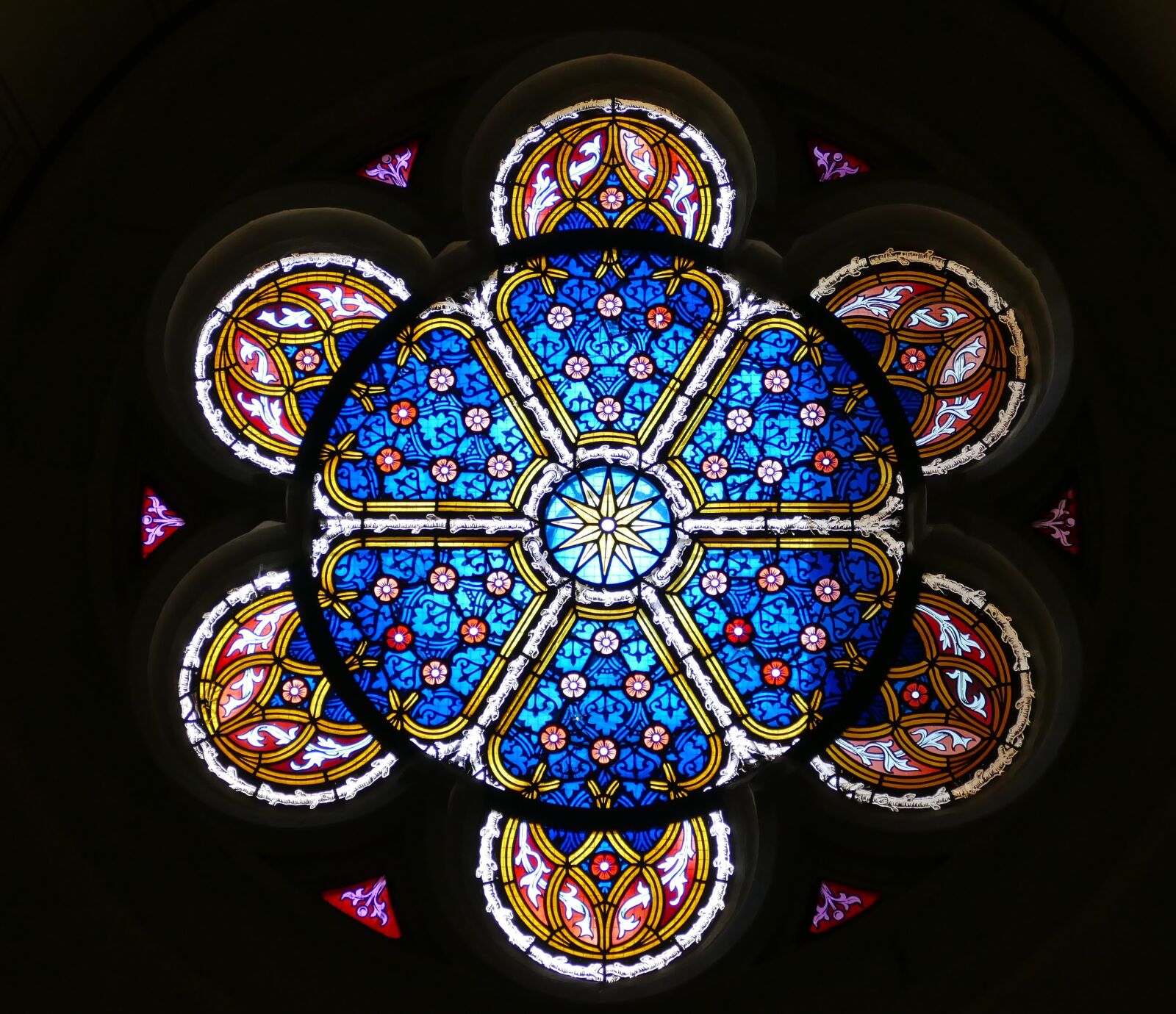 Panasonic Lumix DMC-FZ1000 sample photo. Church window, window, stained photography
