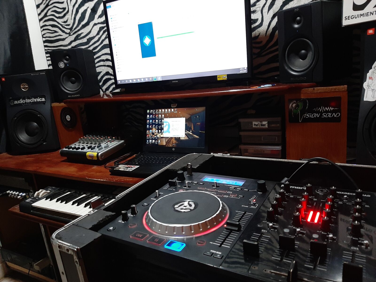 Samsung Galaxy A50 sample photo. Music, dj, mixer photography