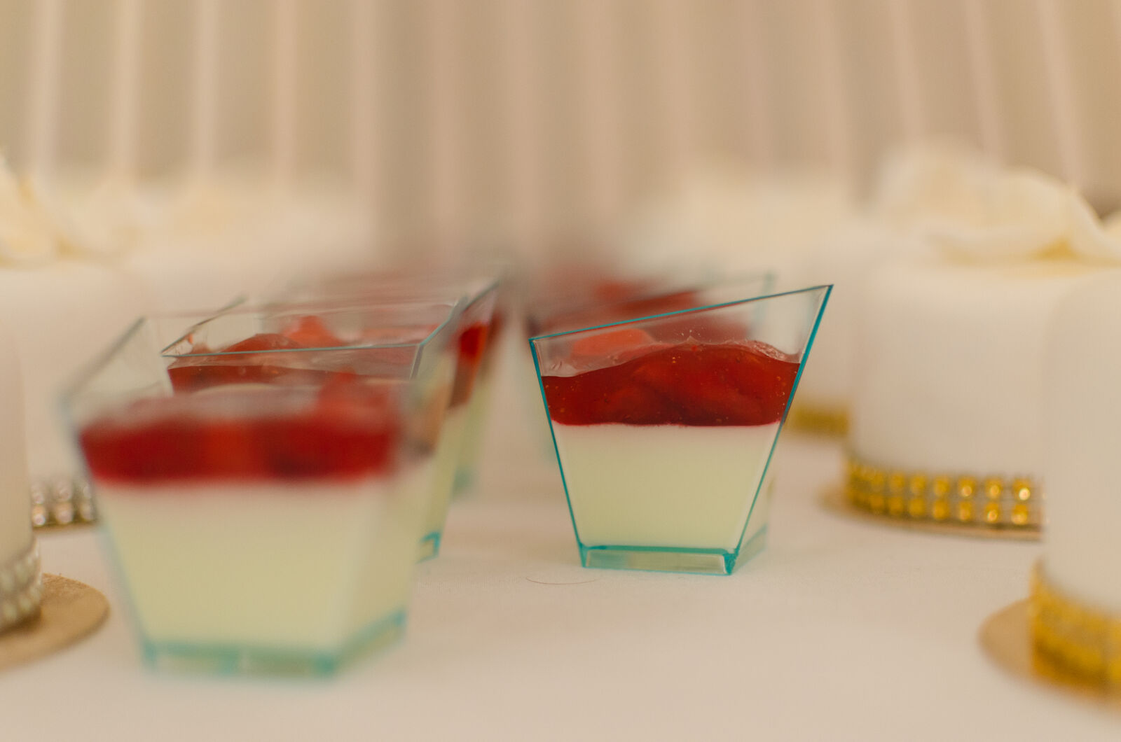 Nikon D5100 + Nikon AF-S DX Nikkor 35mm F1.8G sample photo. Beautiful, bliss, bridal, buttermilk photography