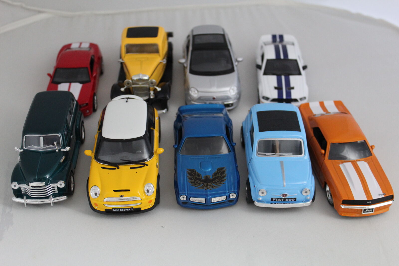 Canon EOS 600D (Rebel EOS T3i / EOS Kiss X5) sample photo. Lots, of, mini, cars photography